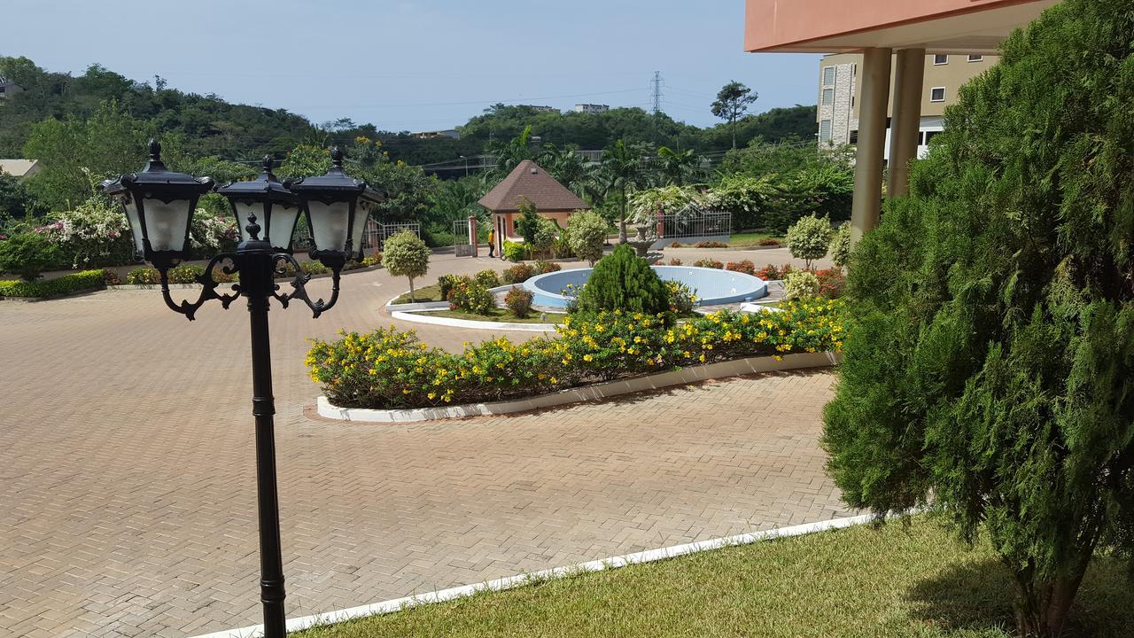 Pempamsie Hotel Cape Coast Eksteriør billede